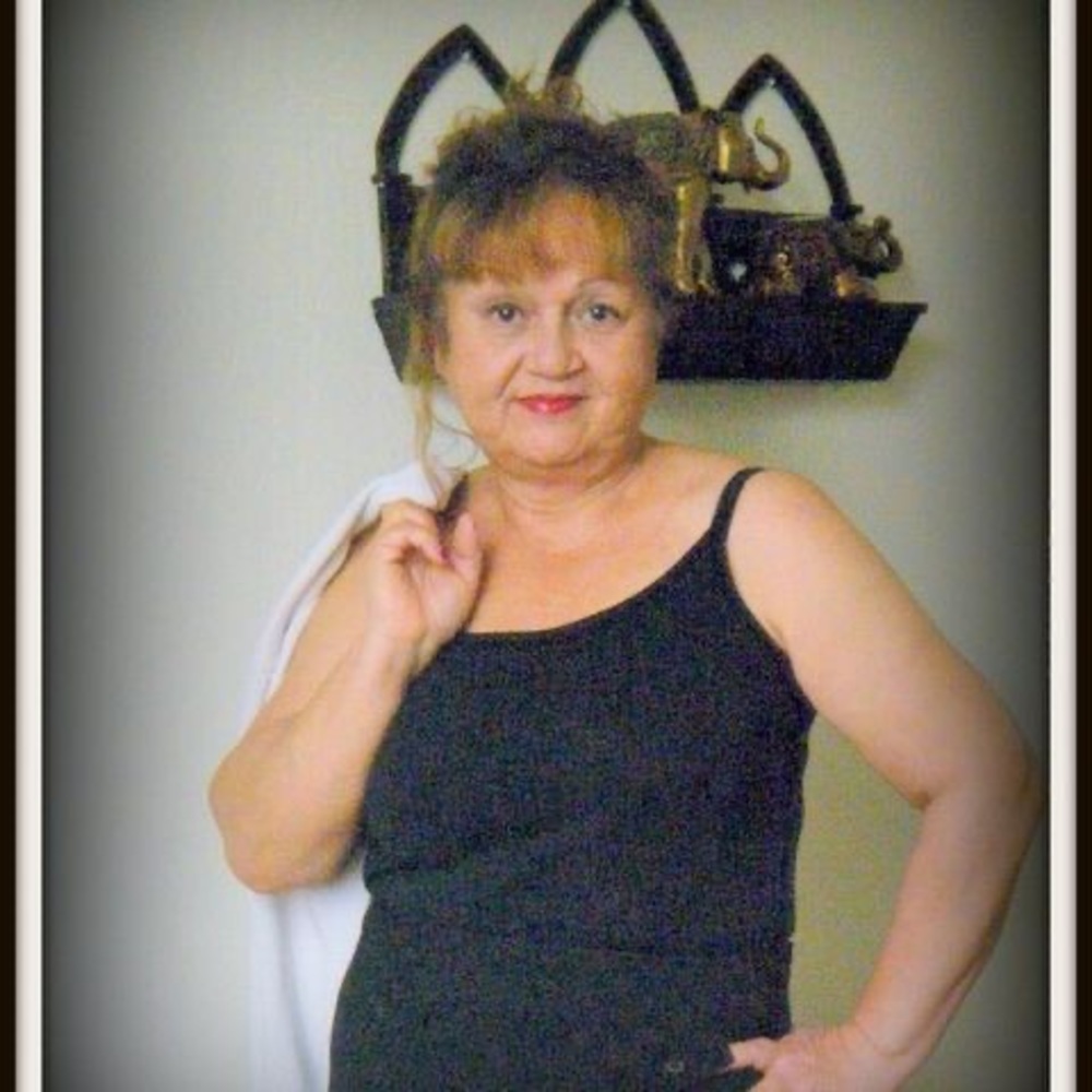 Meet your Posher, Josefa